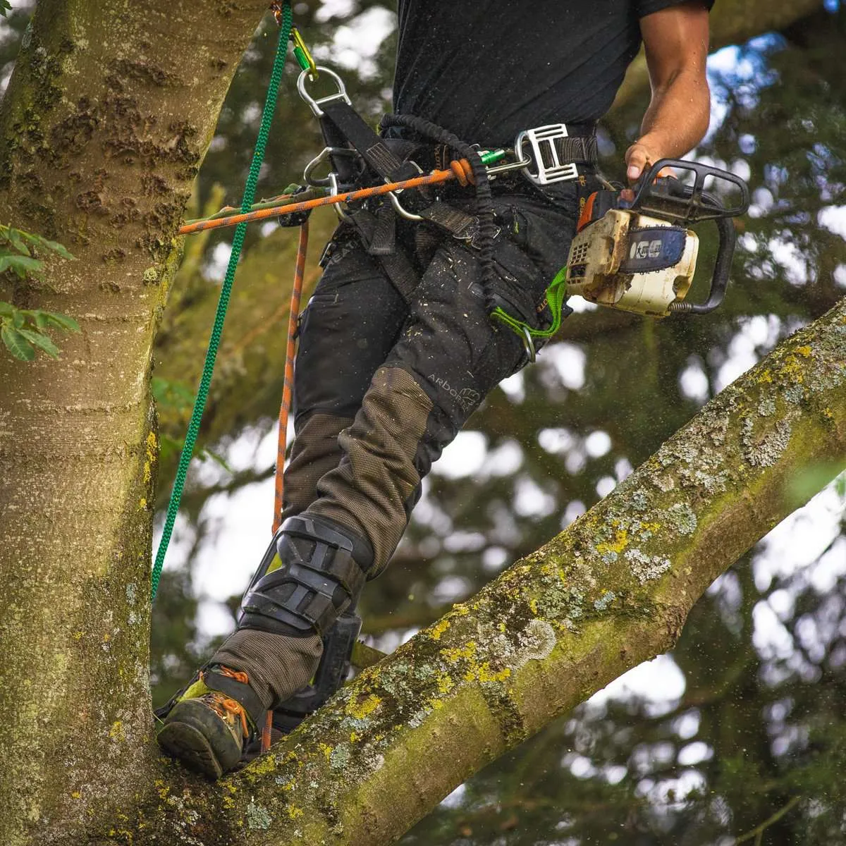 AT4060(US) Breatheflex Chainsaw Pants UL Rated  - Black