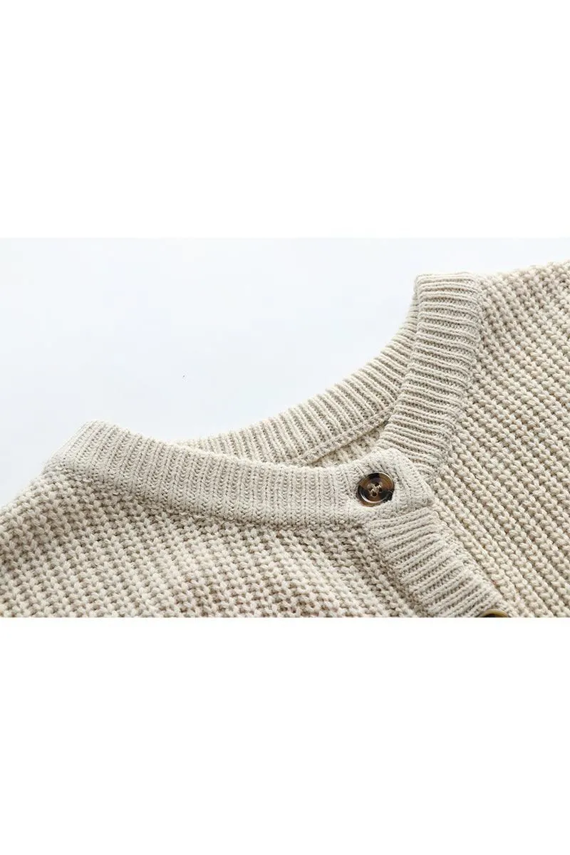 BUTTON DOWN KNITTED SWEAT SHIRTS