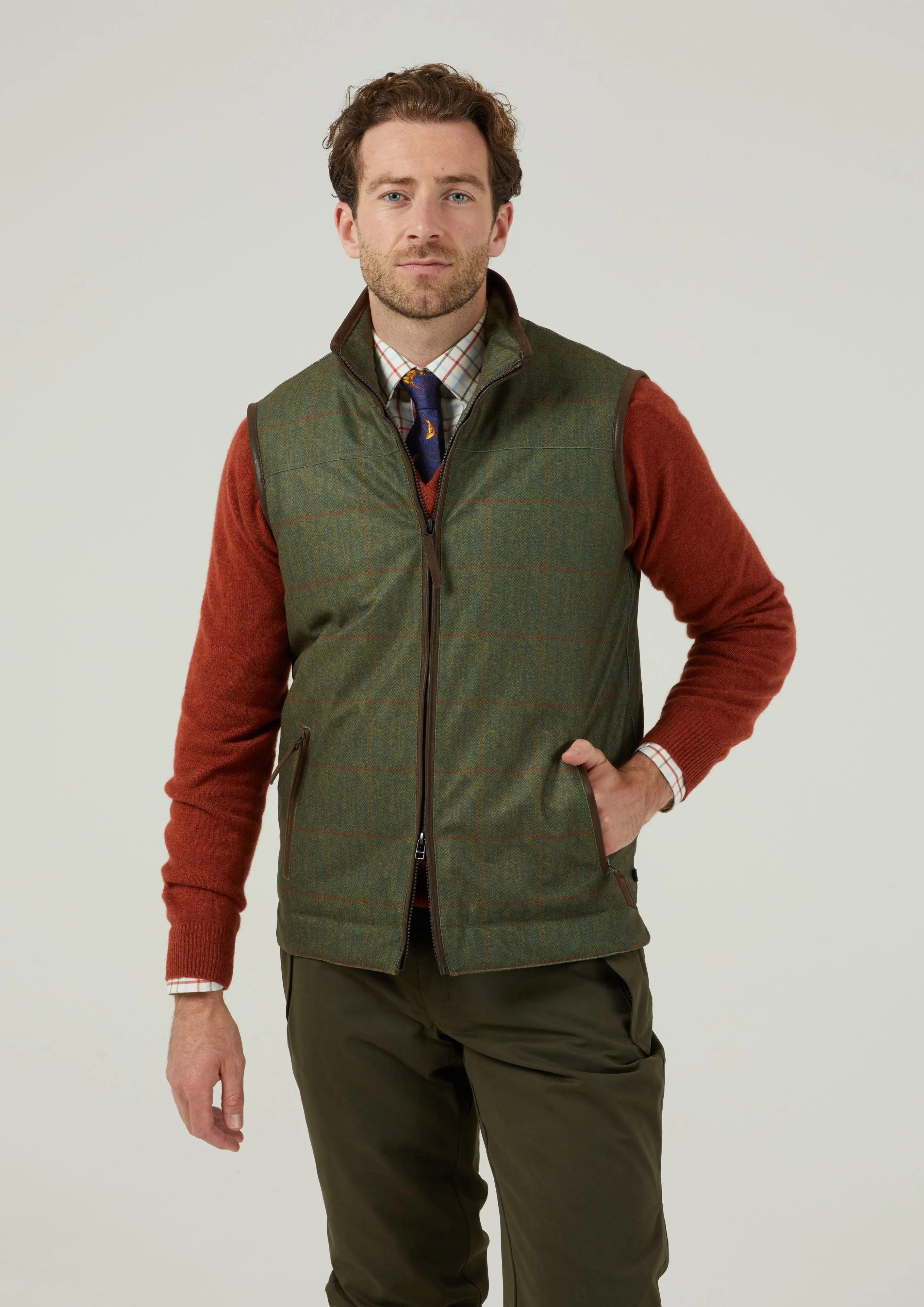 Didsmere Men's Technical Tweed Gilet In Olive - Regular Fit