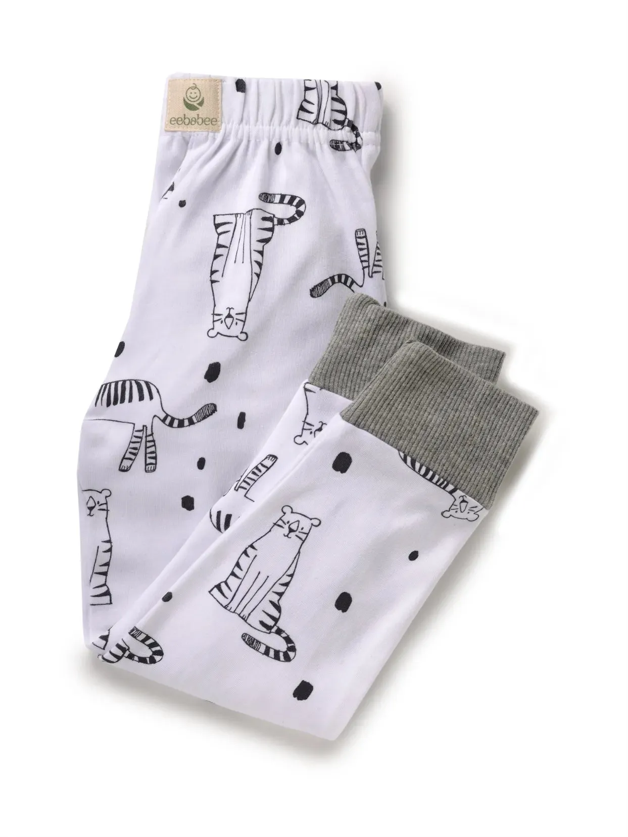 Full sleeve black cat pattern in pure white pajama set for baby