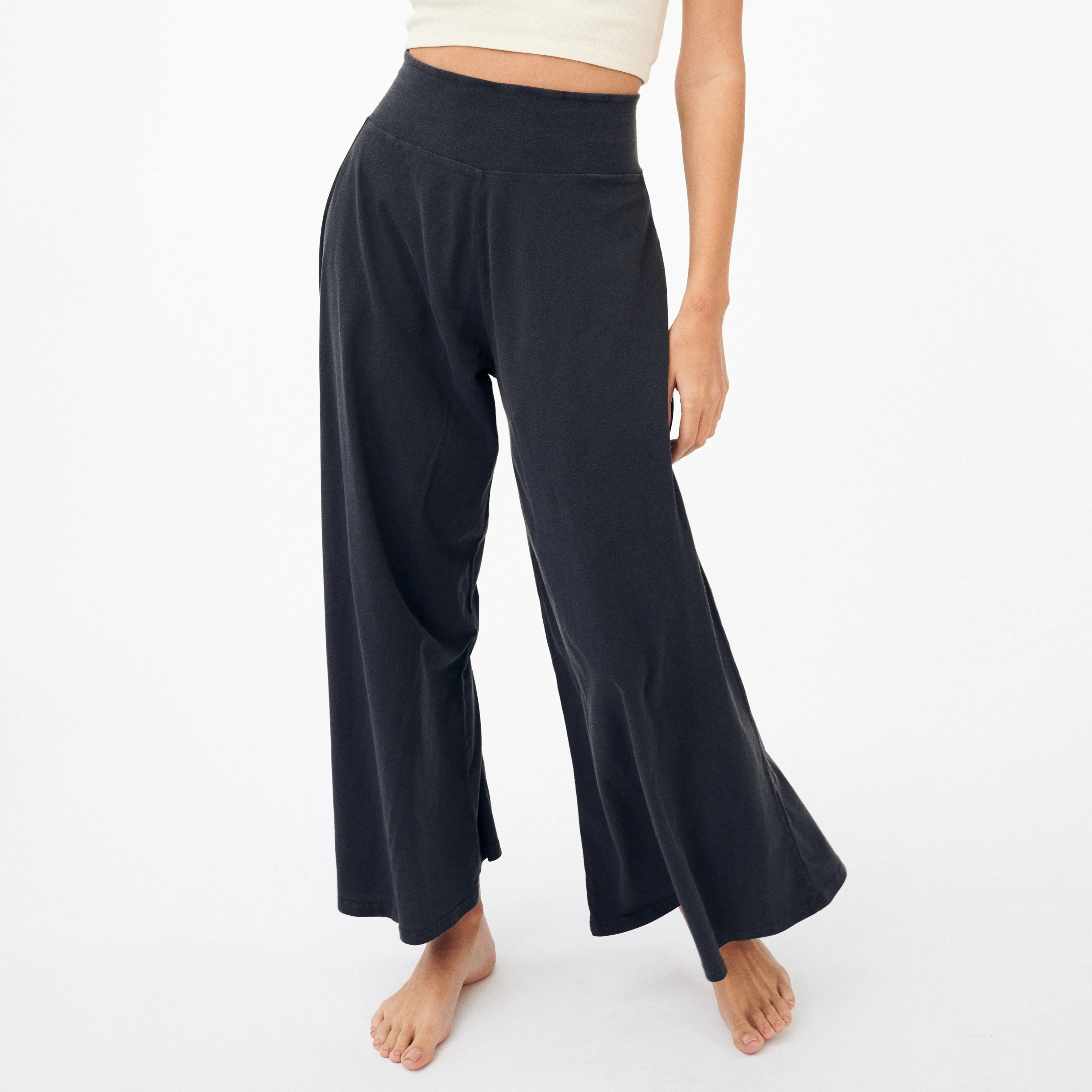 High-Waist Relaxed Wide-Leg Pant