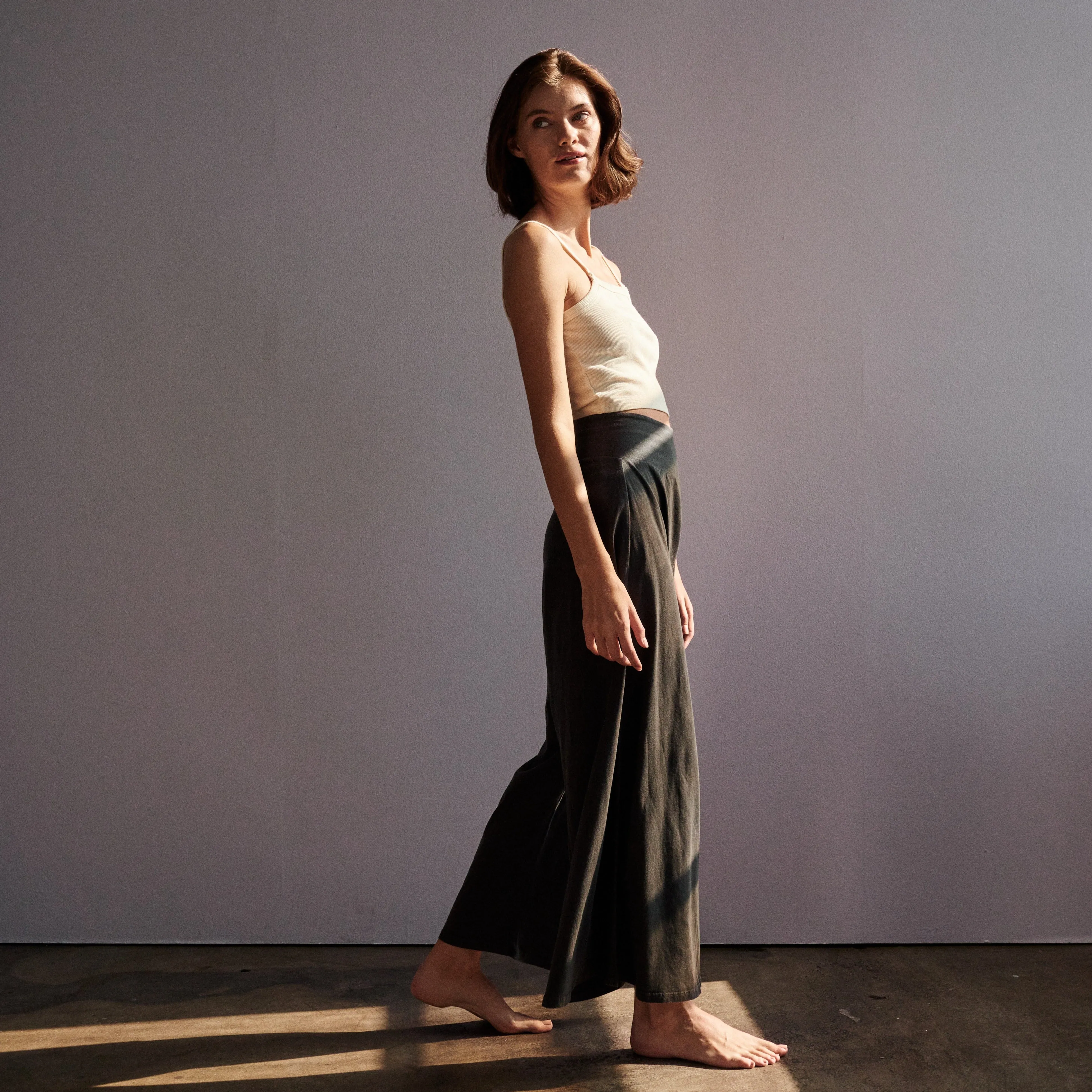 High-Waist Relaxed Wide-Leg Pant