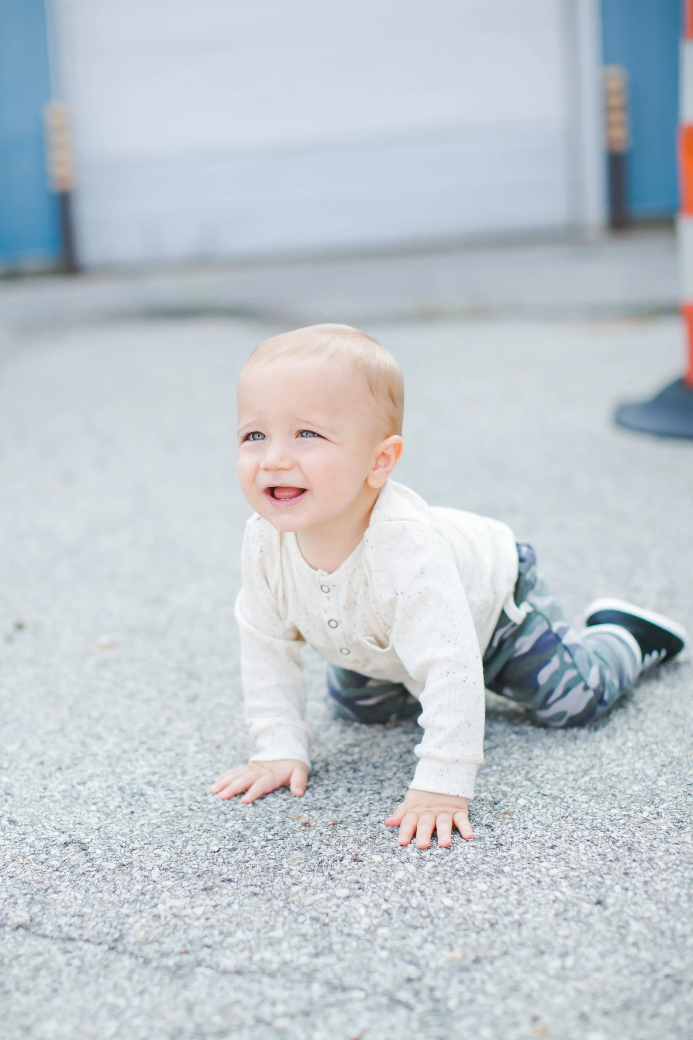 Miki Miette - Garrett Long Sleeve Henley in Speckled Oatmeal