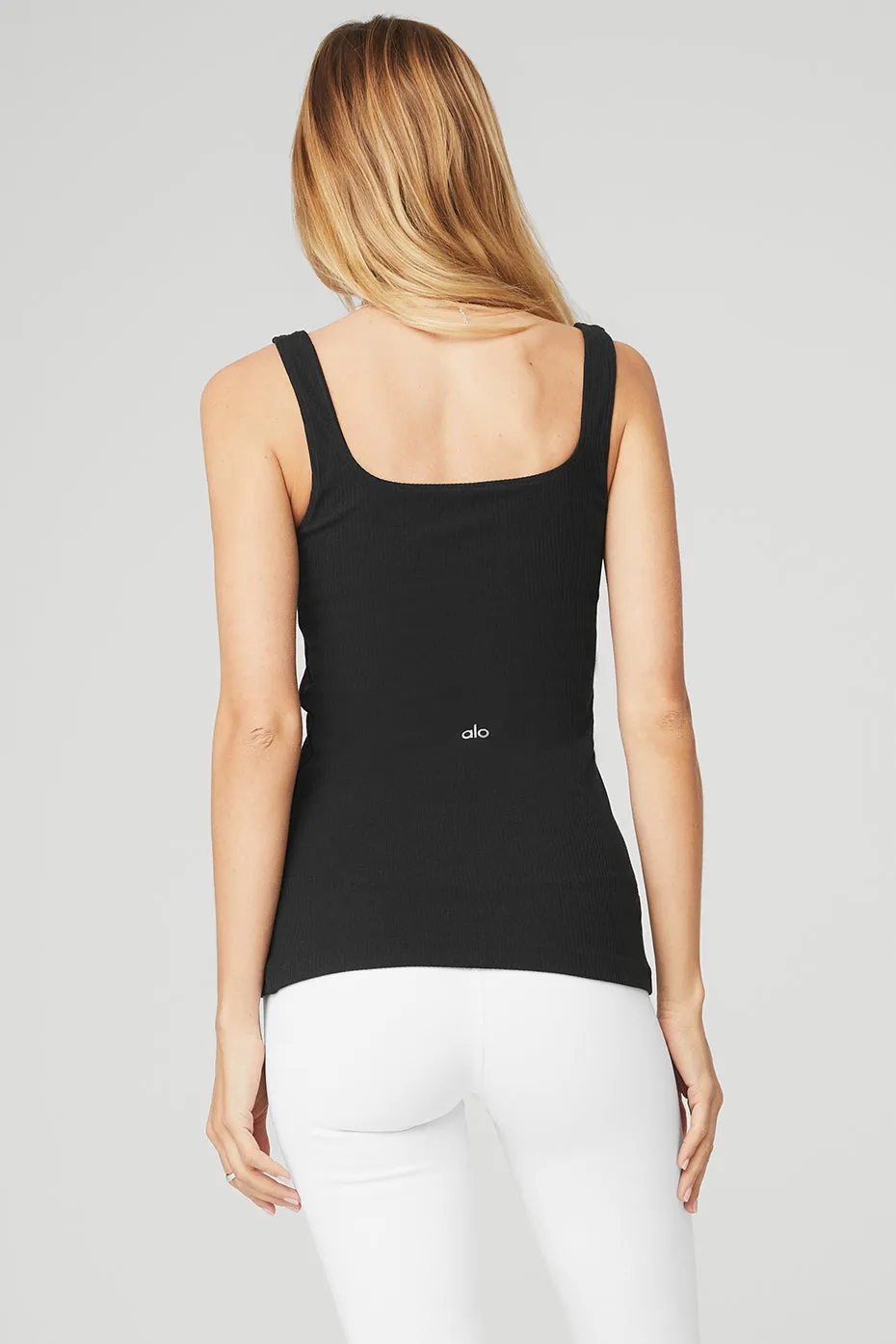 Ribbed Minimalist Tank - Black